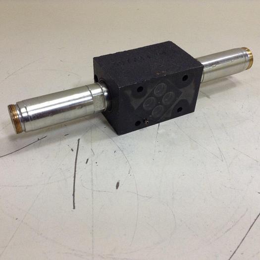 Used VICKERS Valve DG4V-3-6C-M-U-HL7-60-EN594 Used