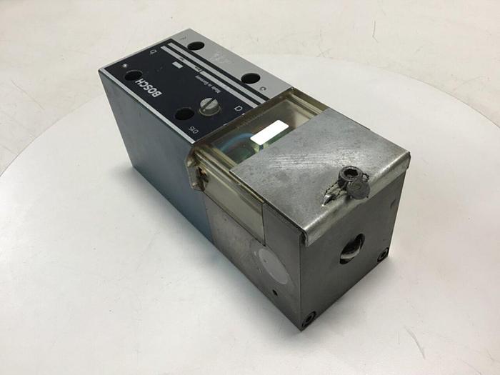 Used BOSCH Valve 0 810 001 029 Used #144697
