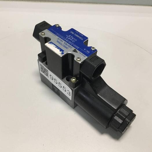 Used TOKIMEC Directional Control Valve DG4V-3-0A-M-P7-H-7-52 #95564