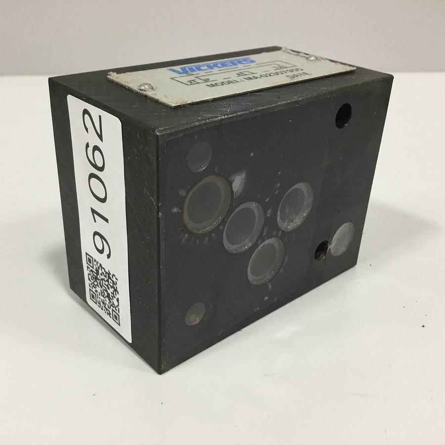 Used VICKERS Valve MA-02307955 Used