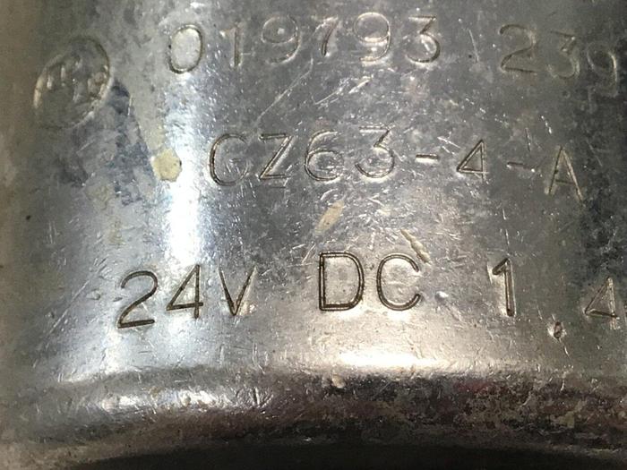 Used MANNESMANN REXROTH Valve 4WE10EA33/CG24N9K4 Used