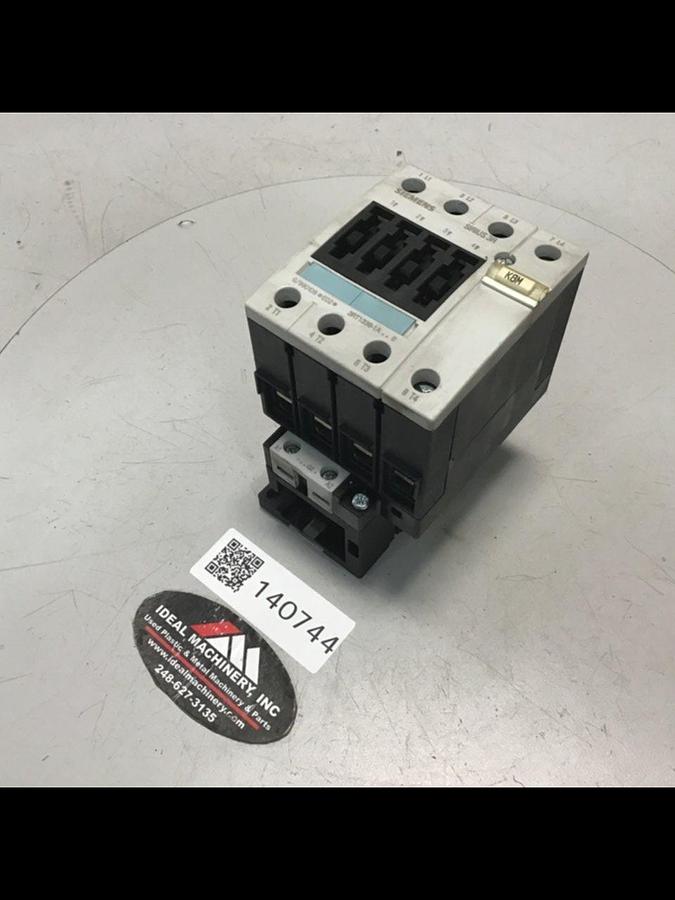 Used SIEMENS Contactor 3RT1336-1AG20 USED