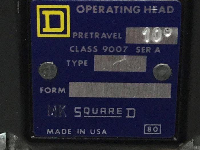 Used SQUARE D Limit Switch 9007AEQ2699 #110513