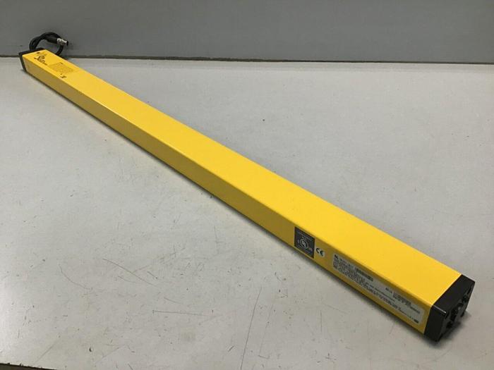 Used STI Light Curtain Transmitter MS46-30-870-Q1-X #112832