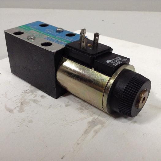 Used VICKERS Valve DG4V3S22AMUHL760EN490 Used
