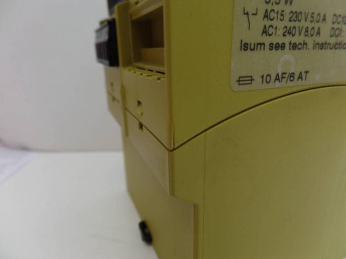 Used PILZ Safety Relay PNOZX9P24VDC7N/O2N/C2SO #66532