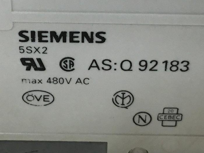 Used SIEMENS 10 Amp Circuit Breaker 5SX22C10 #122596