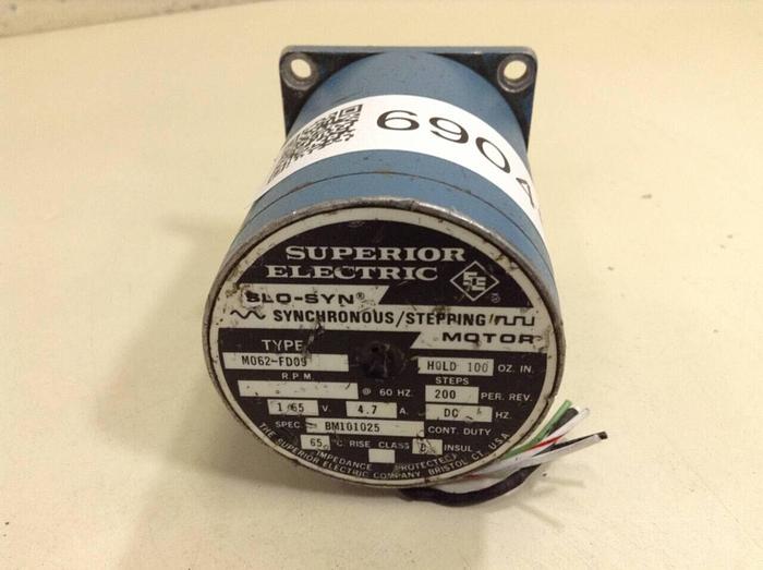 Used SUPERIOR ELECTRIC Synchronous / Stepping Motor M062-FD09 #69046