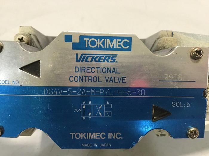 Used VICKERS Valve DG4V-5-2A-M-P7L-H-6-30 Used