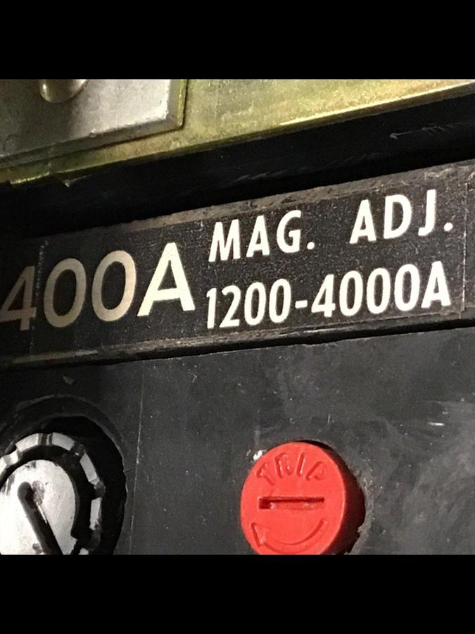 Used GENERAL ELECTRIC / GE 400 Amp Circuit Breaker TJJ436400 USED