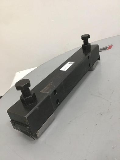 Used CINCINNATI MILACRON Platen Shoe 5042895 Used