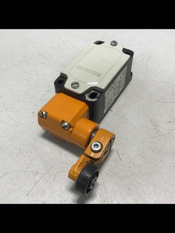 Used SIEMENS Limit Switch 3SE3 120-1J-ZX USED