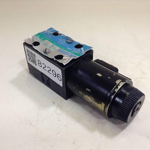 Used VICKERS Valve DG4V3S2AMUHL60EN490 #82296