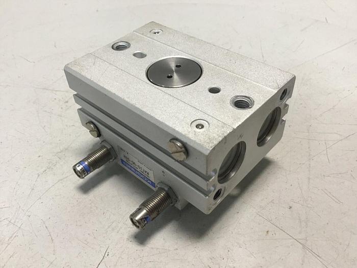 Used KOGANEI Rotary Actuator RAT10-90-SS2 #121015