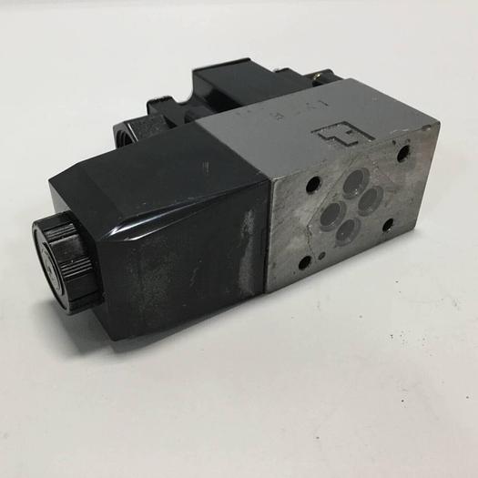 Used VICKERS Directional Control Valve DG4V32ALMP2T750 #92270