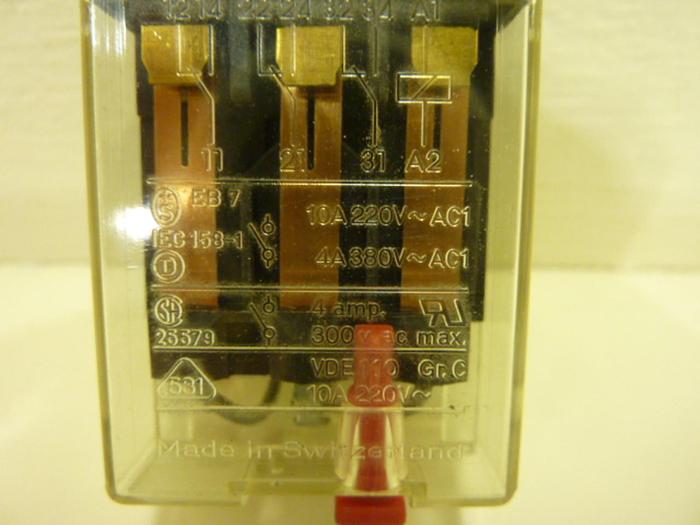 Used ELESTA Relay SKR115DFLT #43157