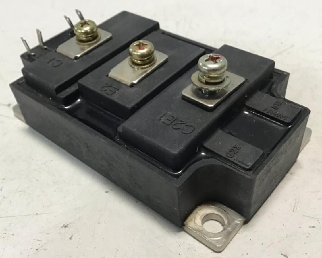 Used TOSHIBA Power Module MG200Q2YS40 USED