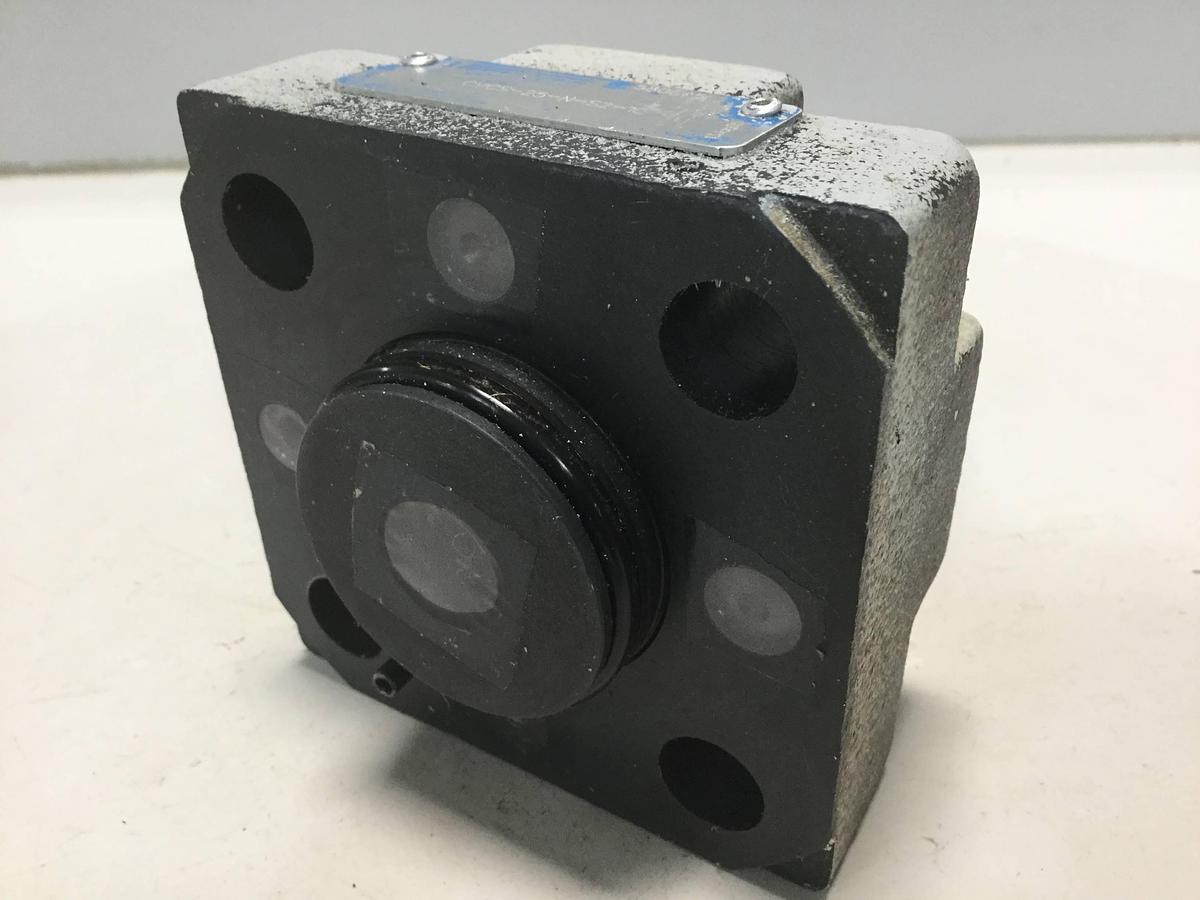 Used VICKERS Valve CVCS25NS210 Used