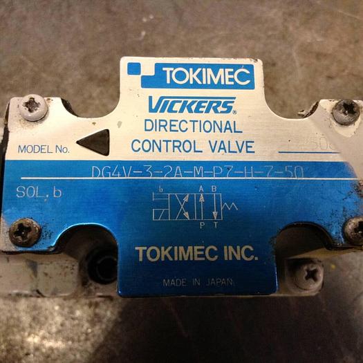 Used VICKERS Directional Control Valve DG4V32AMP7H750 #70713