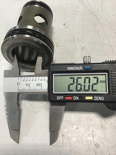 Used VICKERS Cartridge Valve Insert 25-D10-30 USed