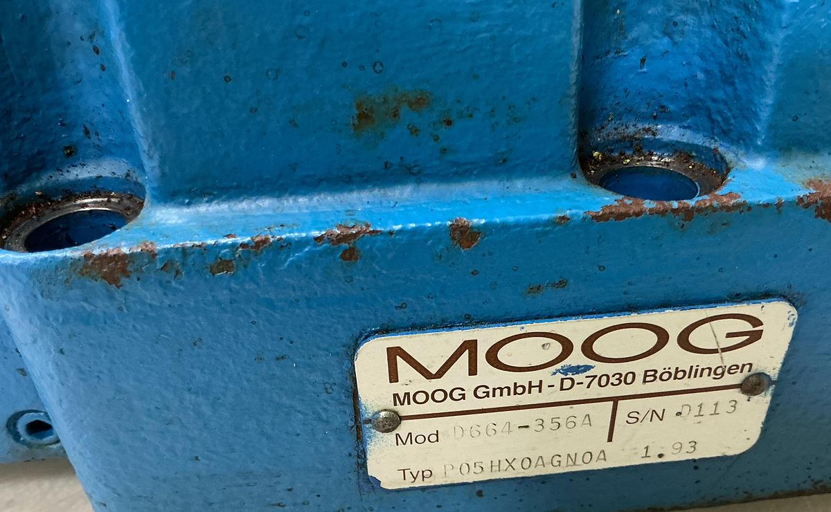 Used MOOG D664-356A