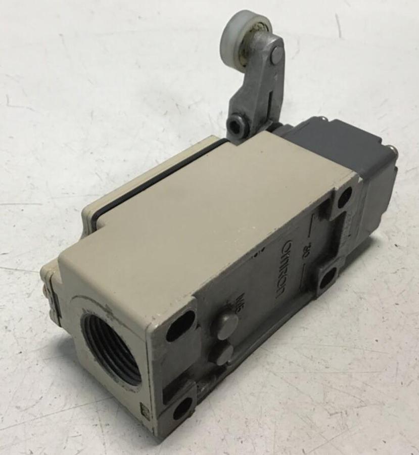 Used OMRON Limit Switch D4B-1111N USED