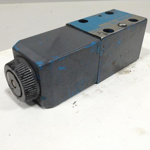 Used VICKERS Valves DG4V-3-2AL-M-U-HL7-60 #89879