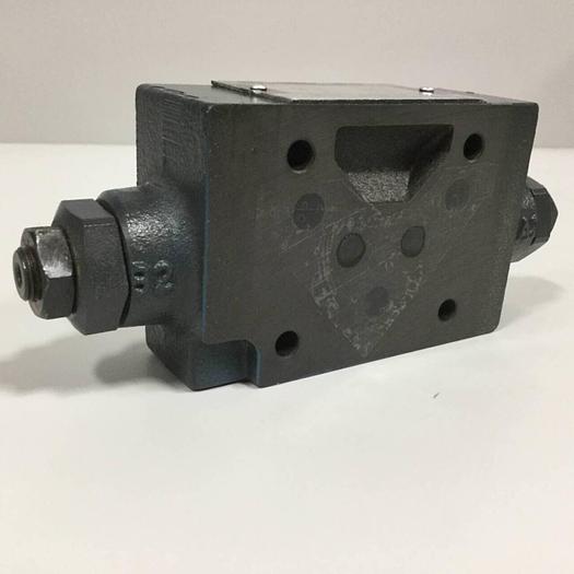 Used BOSCH Valve 0 811 320 025 #90944