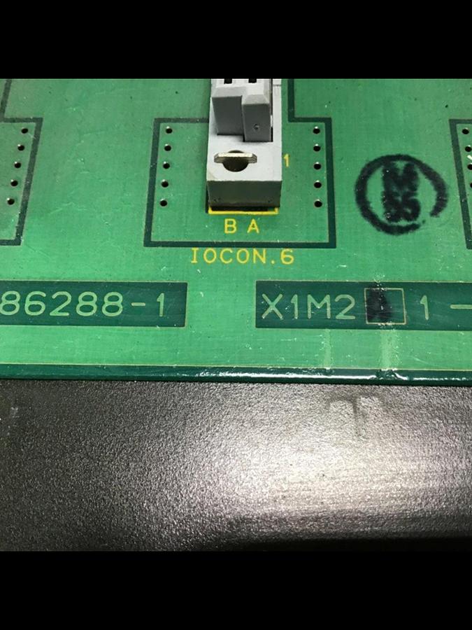 Used TOSHIBA Base Slot Rack B200EXB8 Used