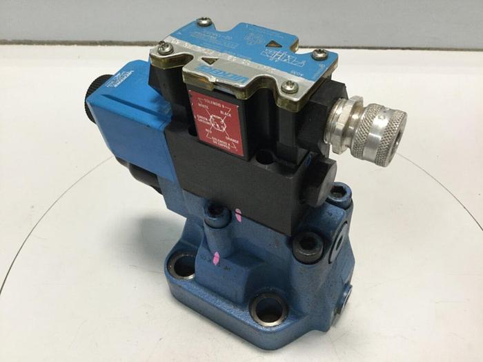 Used VICKERS Valve DG4V3SOBFTWLH560 Used