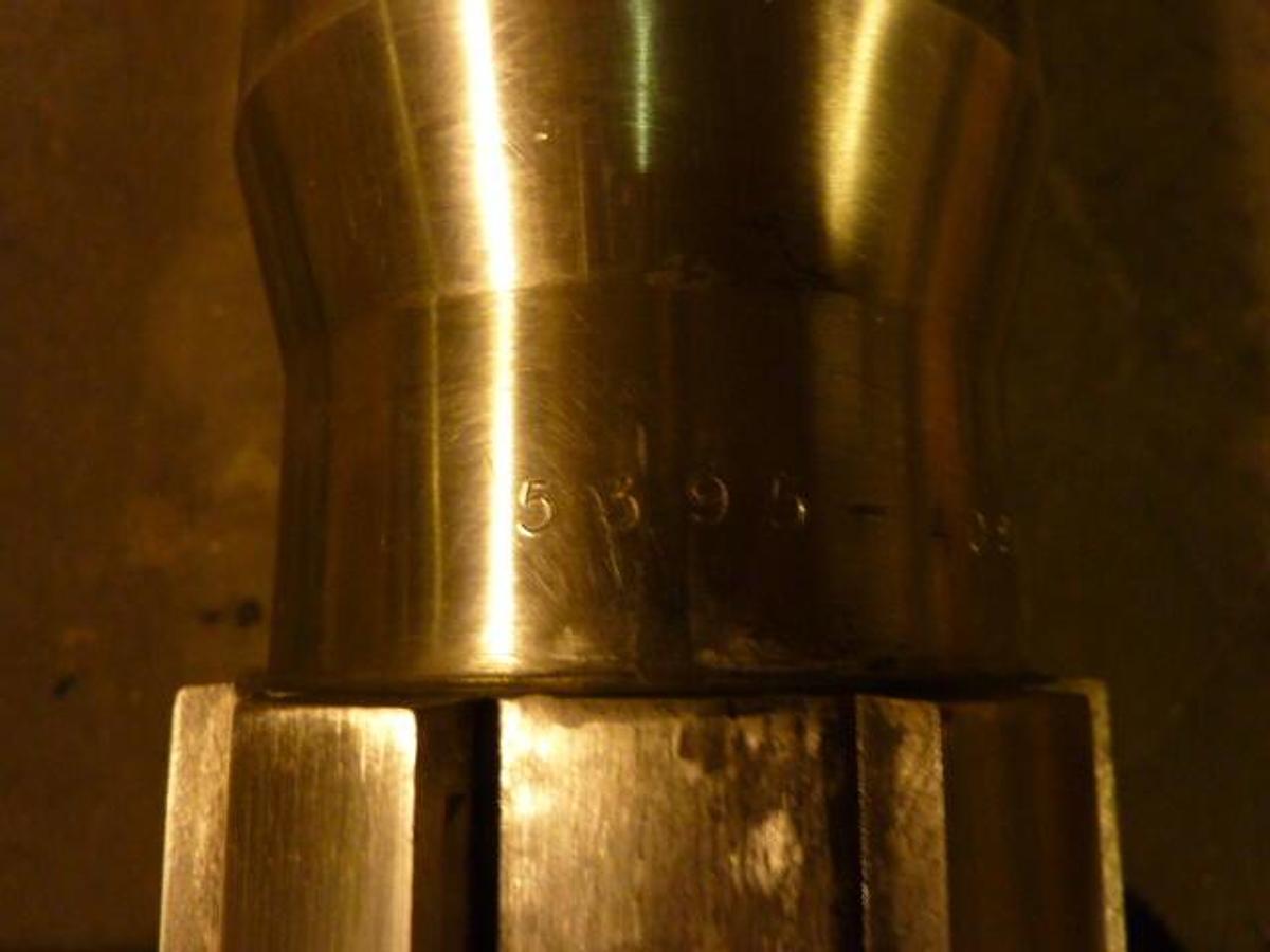 Used GENERIC Screw SCREW215 Used