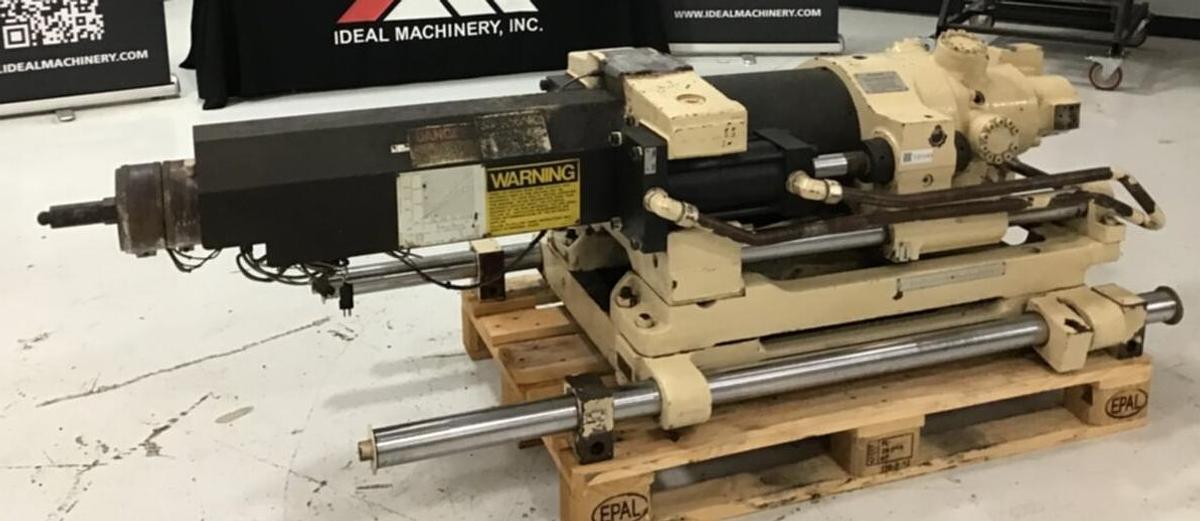 Used CINCINNATI MILACRON 10 Oz Injection Unit VT110-10 USED