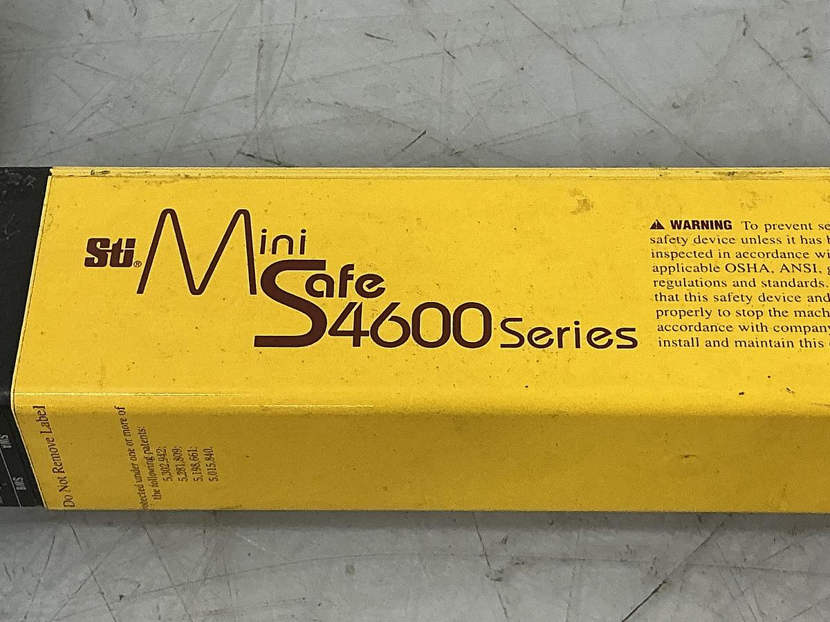 Used BANNER MS46SR-30-700-Q1-R-NC-FP