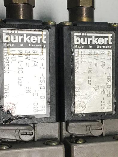 Used BURKERT Solenoid Valves & Manifold 413-G-06 #116032