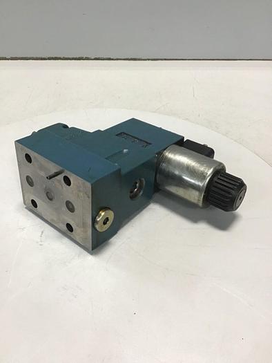 Used BOSCH Valve 081WV06P1V1033WS024/00D51 USED