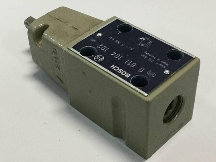 Used BOSCH Valve 0 811 104 102 #5816