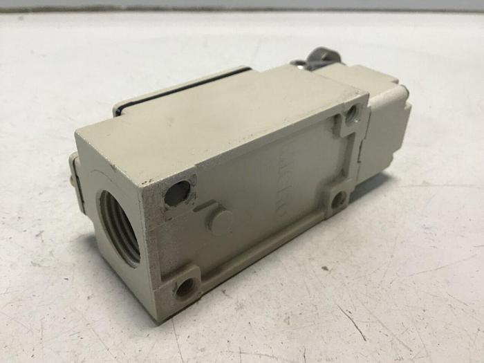 Used YAMATAKE Limit Switch LJA10-11A21N-003 #121751