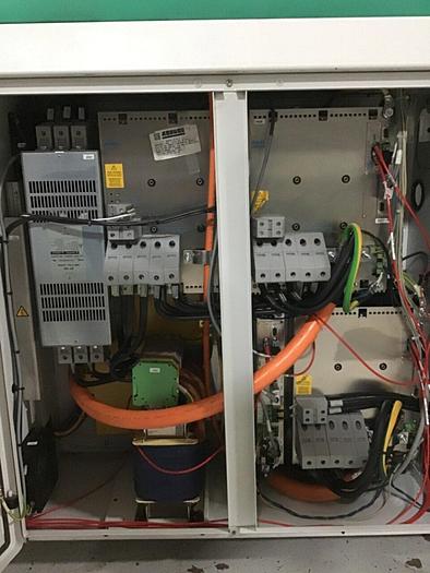 Used ARBURG 220 Ton Injection Molding Machine 570A 2000-800-50 USED