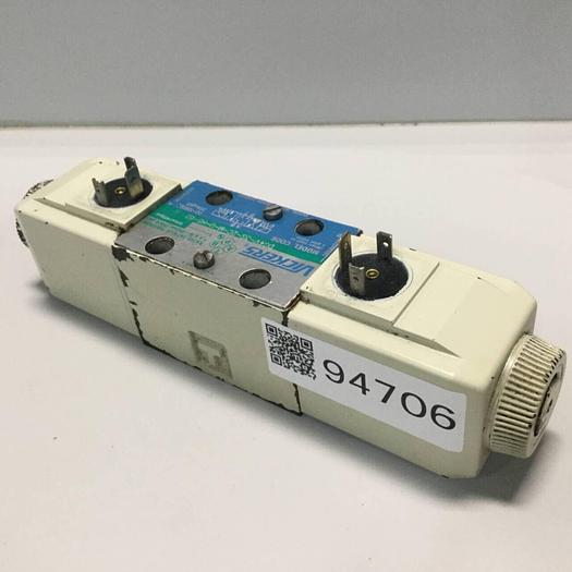 Used VICKERS Valve DG4V-3S-2C-M-U-H5-60 #94706