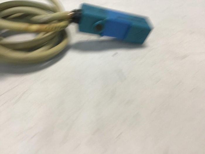 Used YAMATAKE Proximity Switch FL2-4A6S #128191