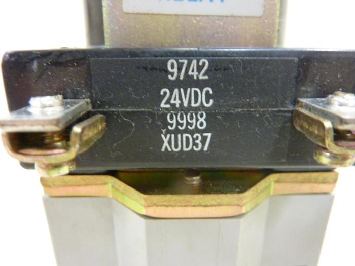 Used SQUARE D Auxiliary Relay 8501-XUD0-80 #43732