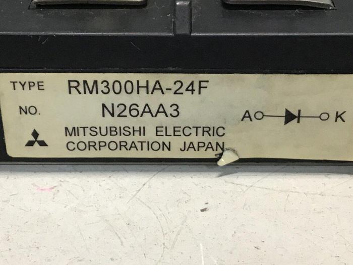 Used MITSUBISHI Power Module Supply RM300HA-24F #119299