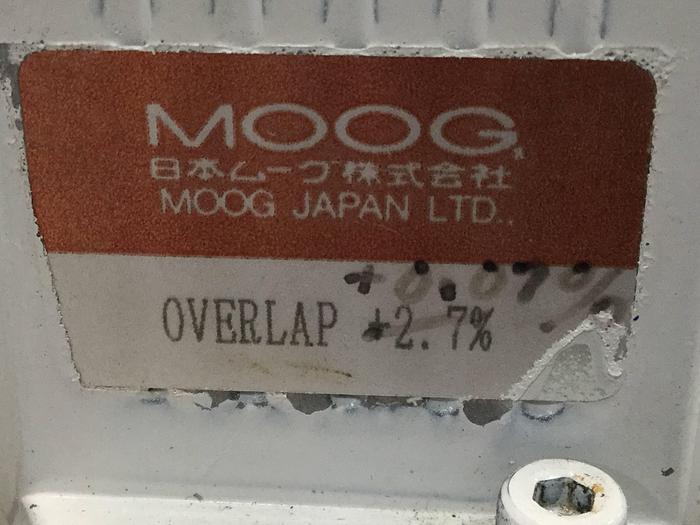 Used MOOG Servo Valve J661-040A Used