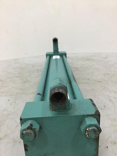 Used CINCINNATI MILACRON Injection Sled Cylinder VT220-10 / SC #136599