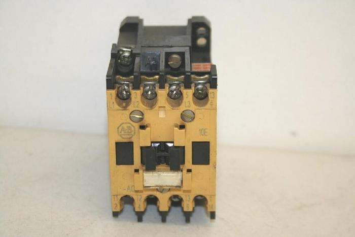 Used ALLEN BRADLEY Contactor 100-A09ND3 SER A Used