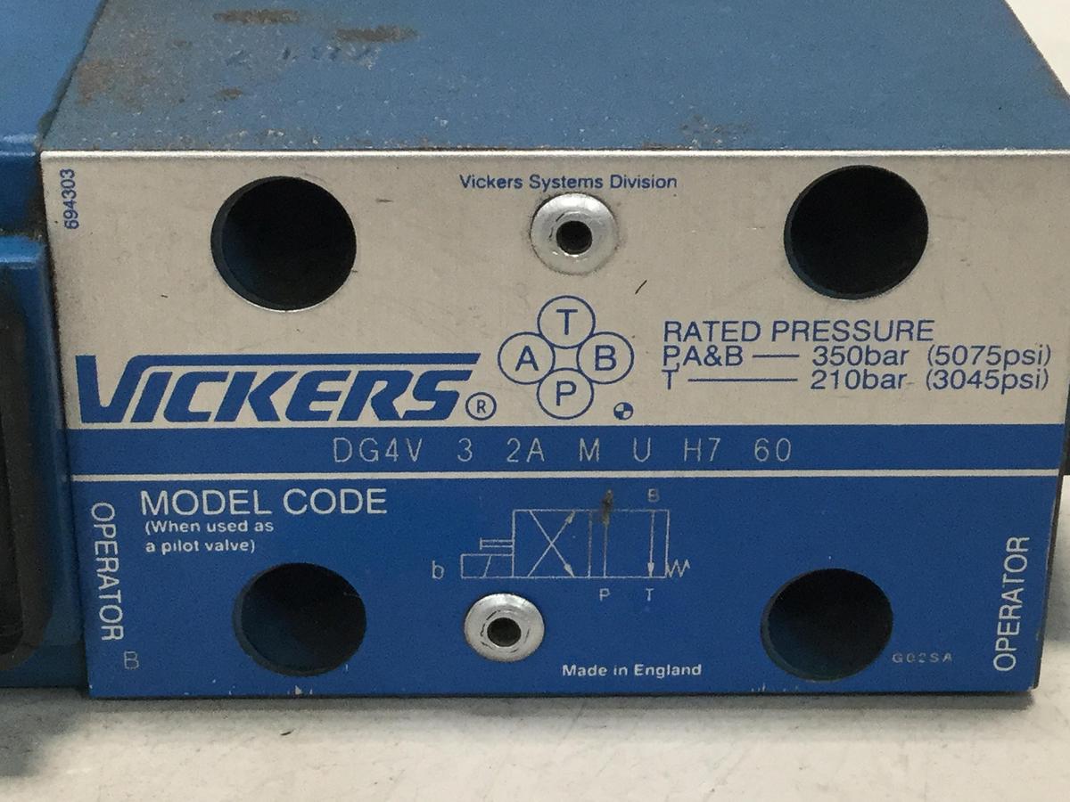 Used VICKERS Valve DG4V-3-2A-M-U-H7-60 Used