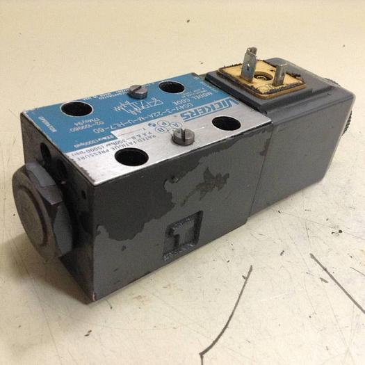 Used VICKERS Directional Hydraulic Valve DG4V322AMUHL760 Used