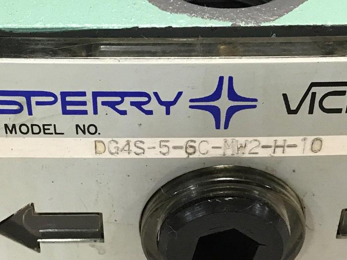 Used VICKERS Valve DG4S56CMW2H10 #111755