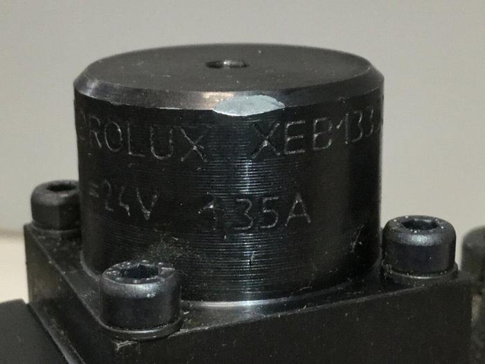 Used MOOG Valve WE43P06C08PCOBN/P15 #110026