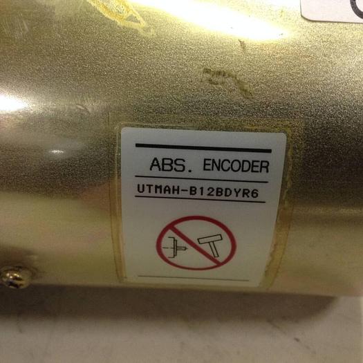 Used YASKAWA AC Servo Motor USASEM-02YRW11 Used